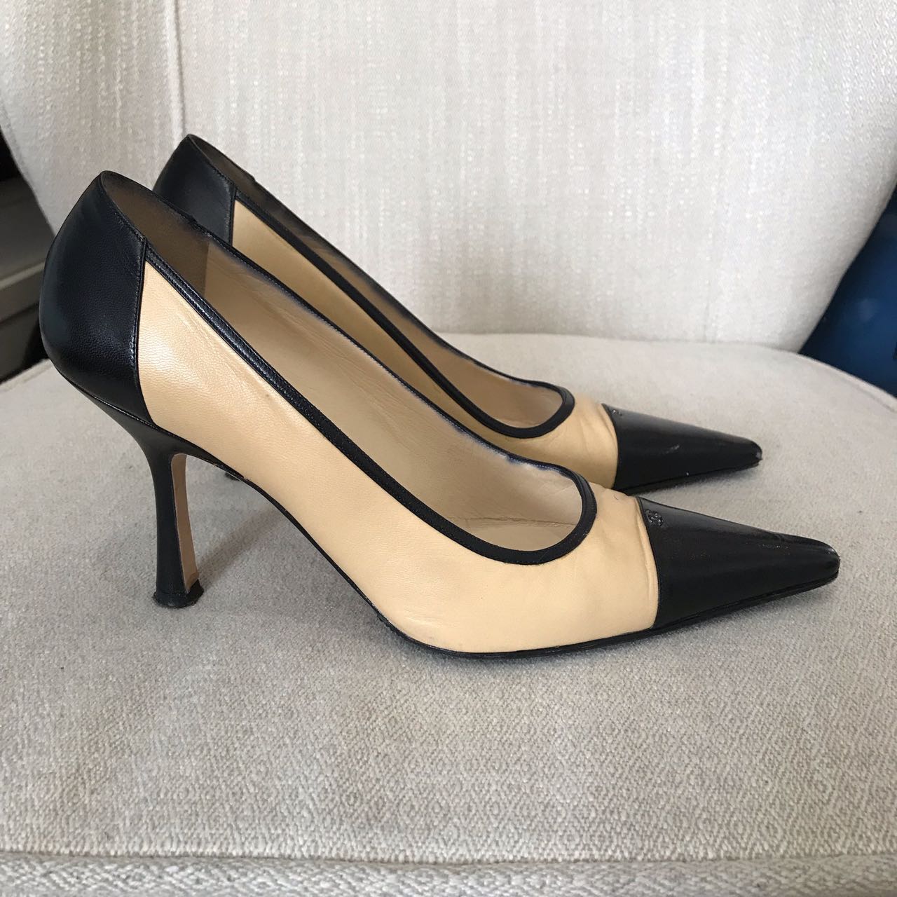 Escarpins Chanel beiges T.36,5