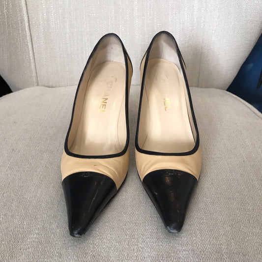 Escarpins Chanel beiges T.36,5