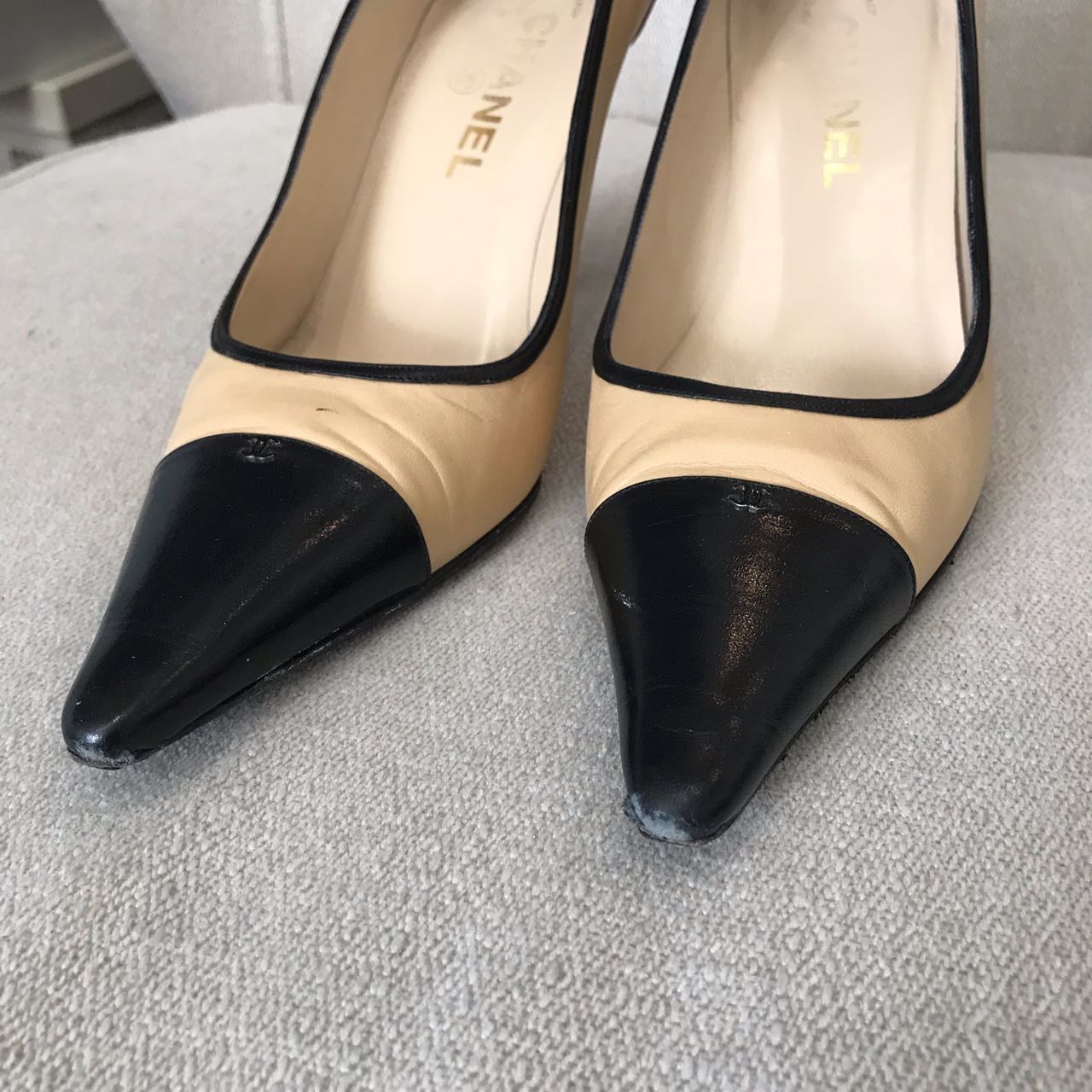 Escarpins Chanel beiges T.36,5