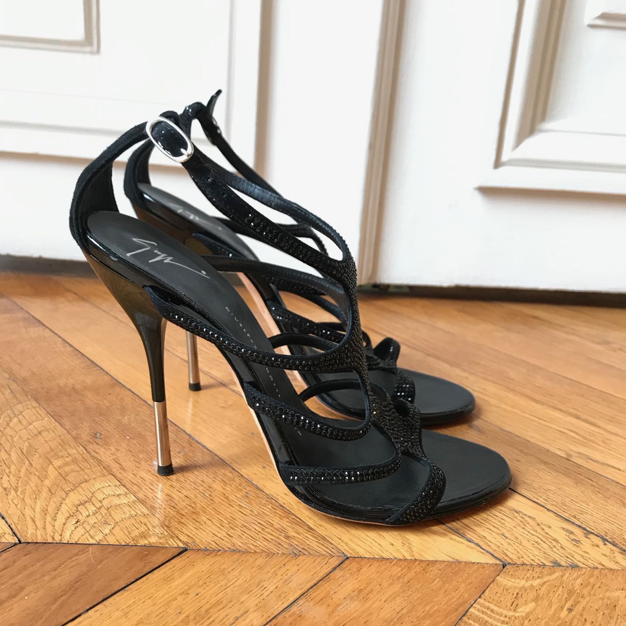 Sandales Giuseppe Zanotti T.38,5
