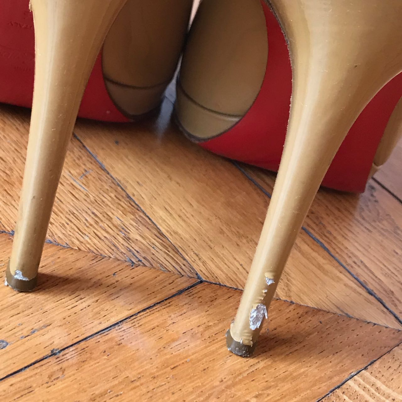 Escarpins Christian Louboutin T.39,5