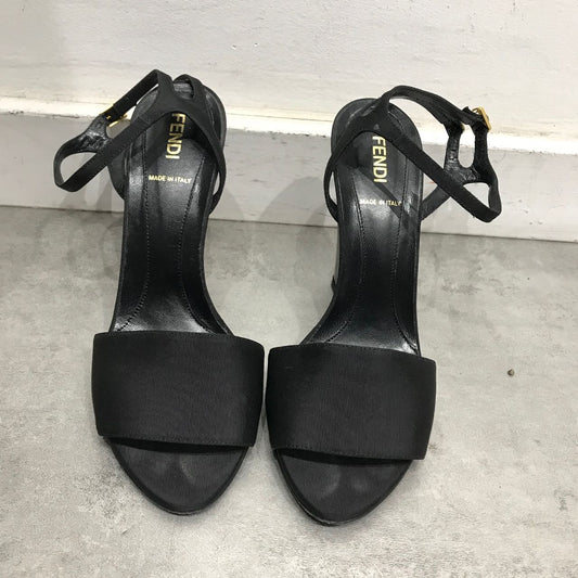 Sandales Fendi noires T.38