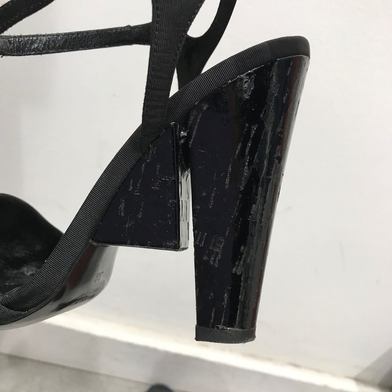Sandales Fendi noires T.38