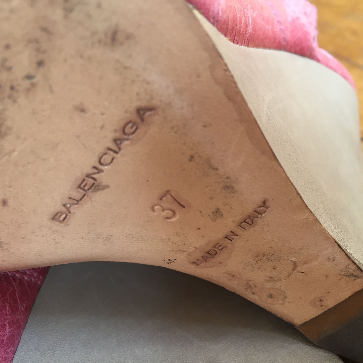 Sandales Balenciaga roses T.37