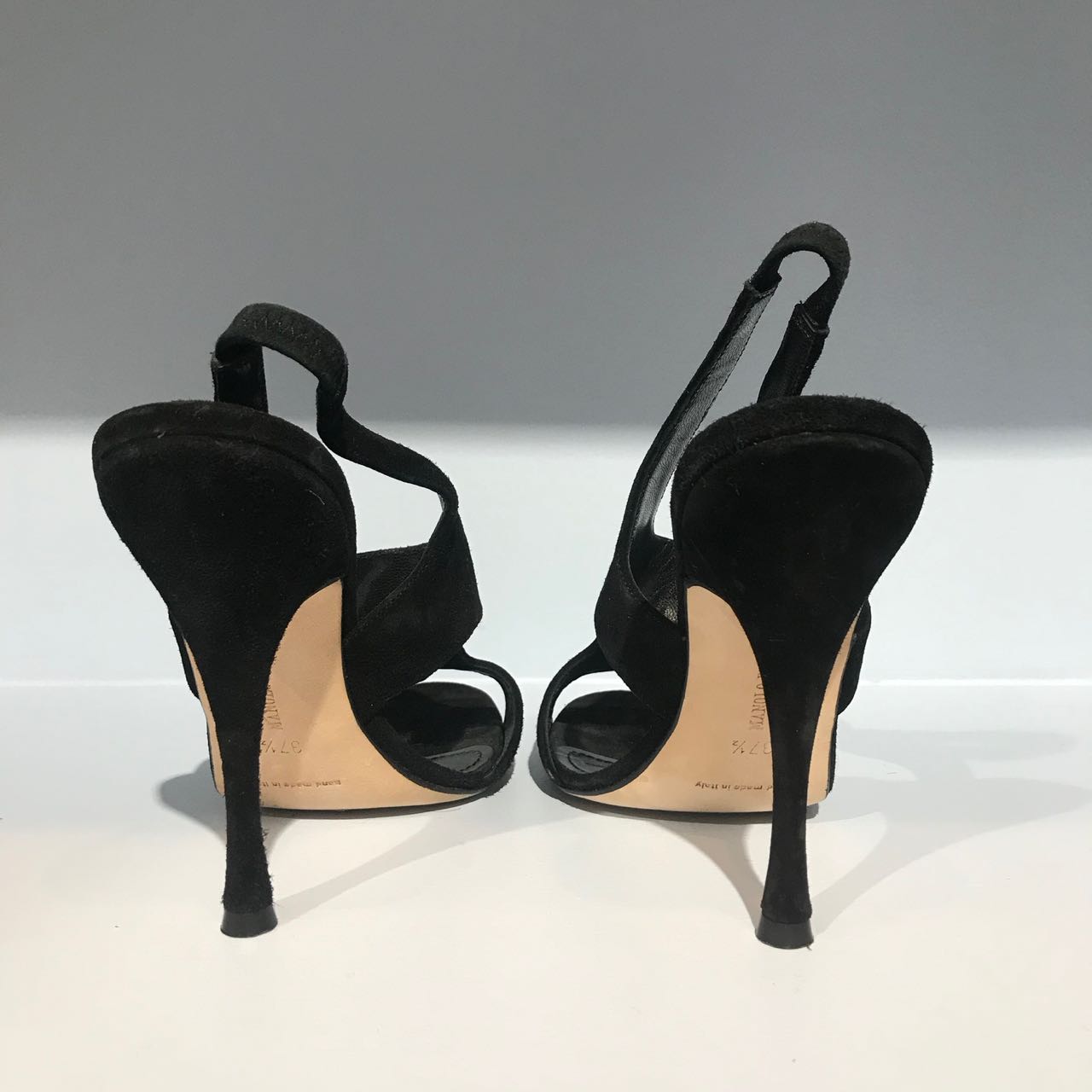 Sandales Manolo Blahnik noires T.37,5