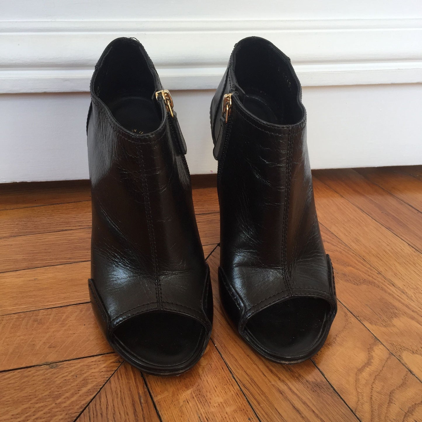 Boots Chanel noires T.36