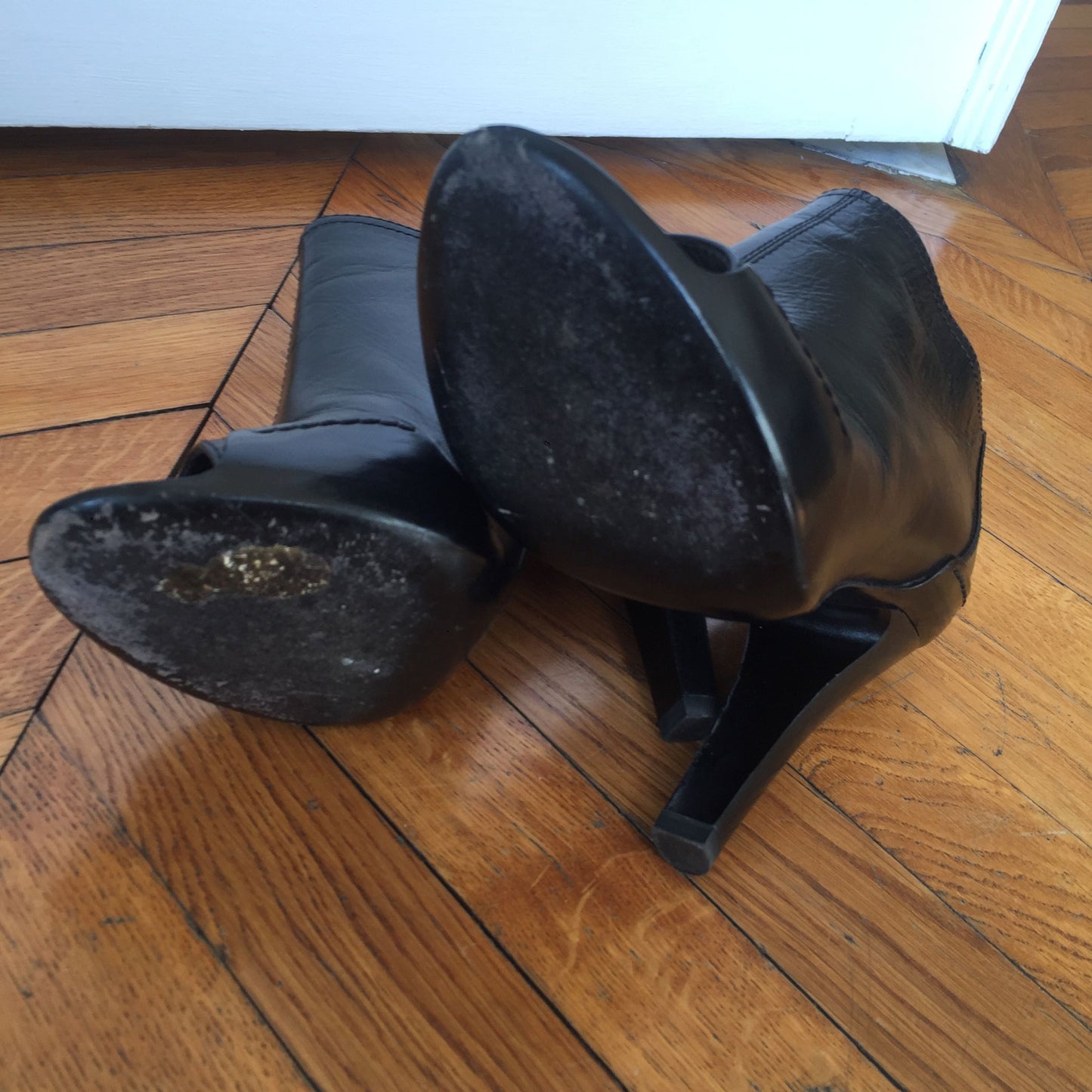 Boots Chanel noires T.36
