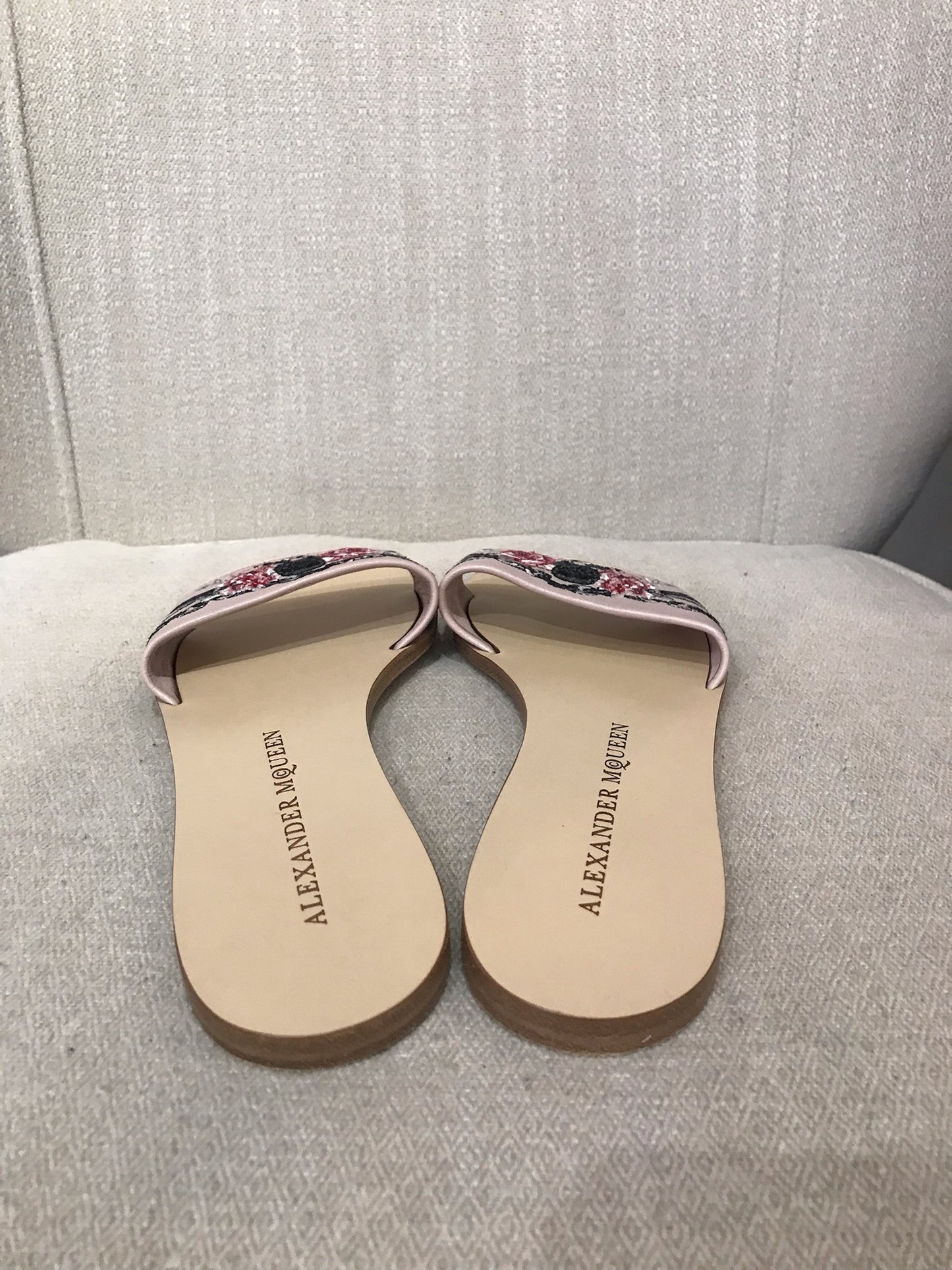 Sandales Alexander McQueen roses T.38,5