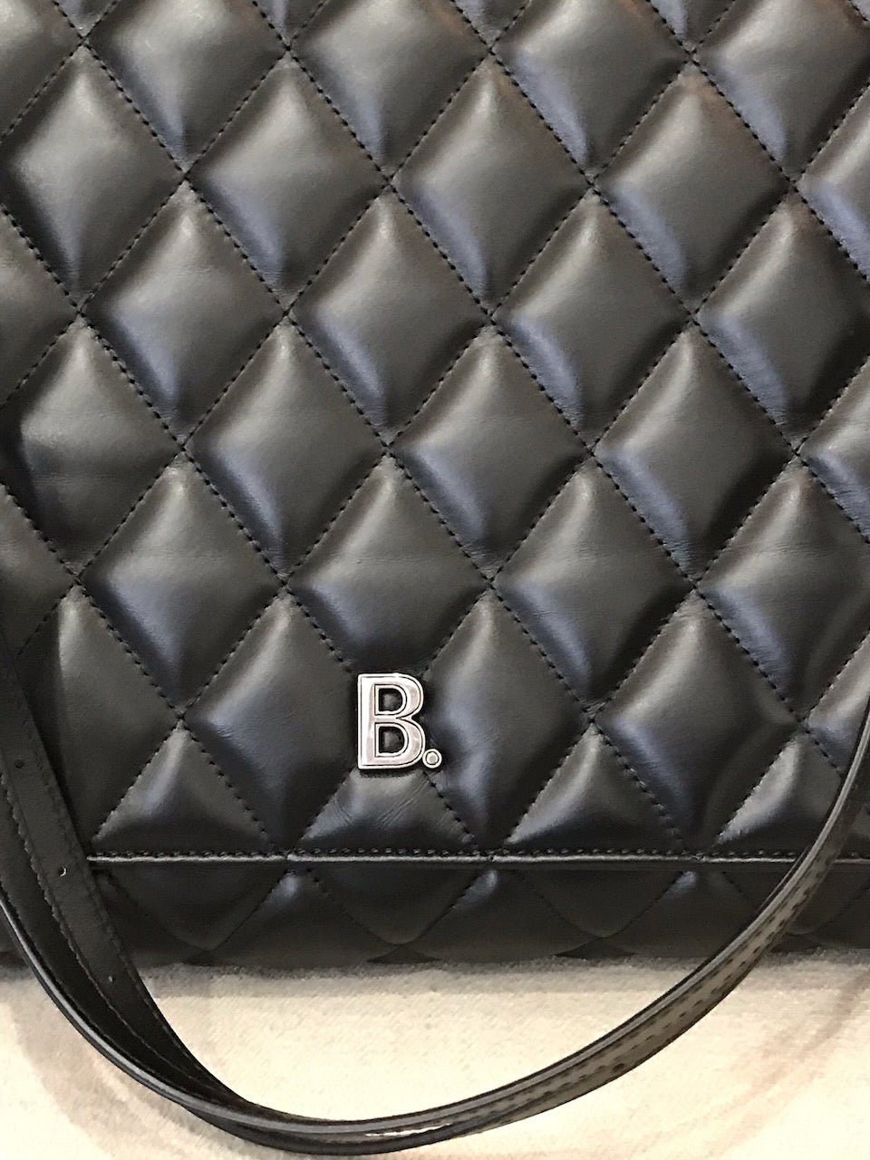 Sac Balenciaga B.dot noir