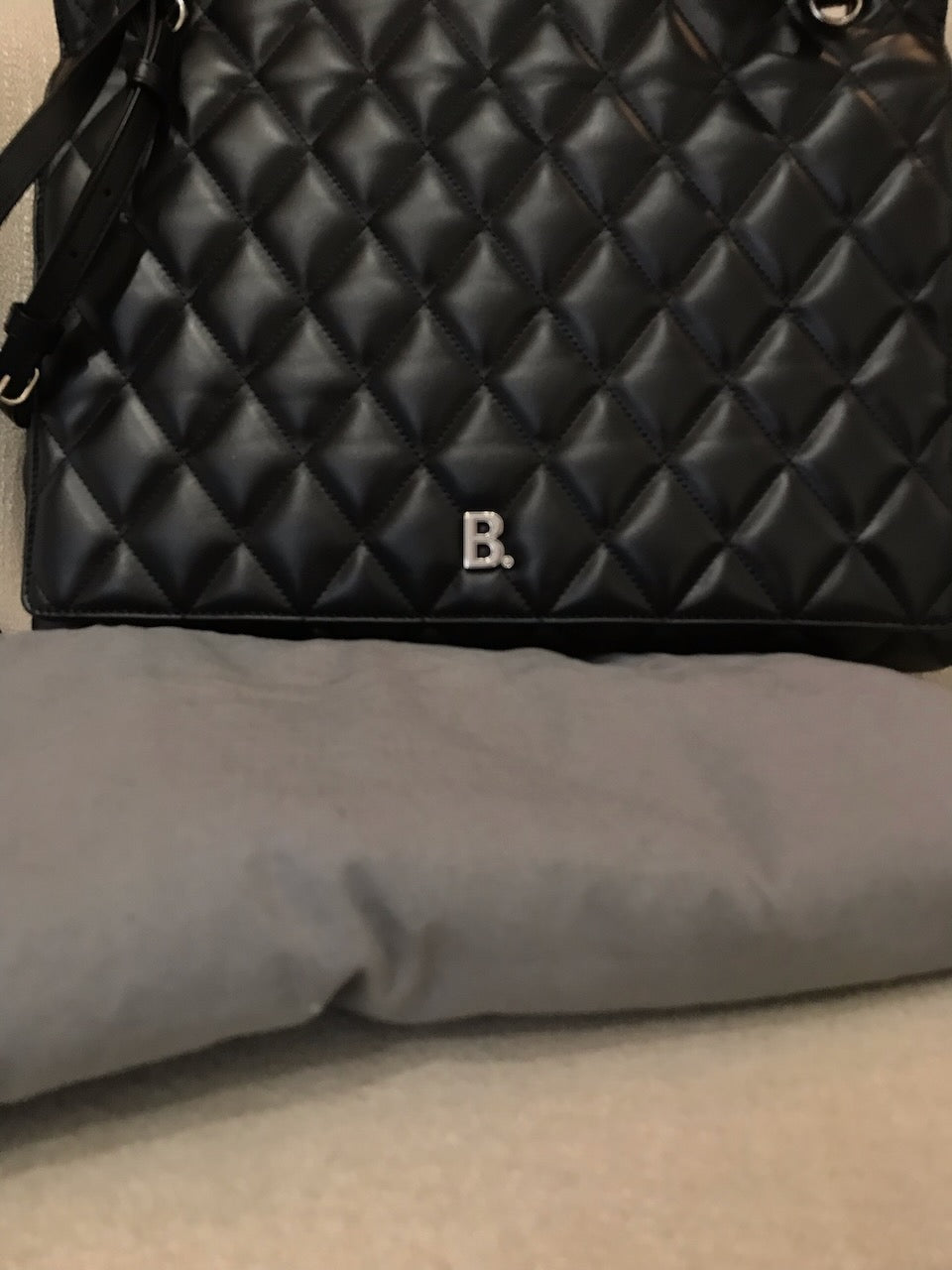Sac Balenciaga B.dot noir