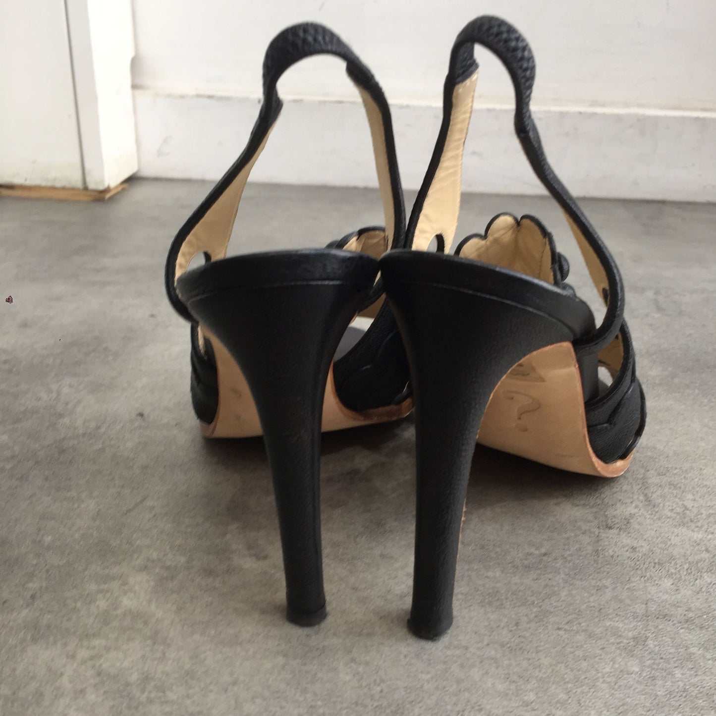 Sandales Moschino T.37