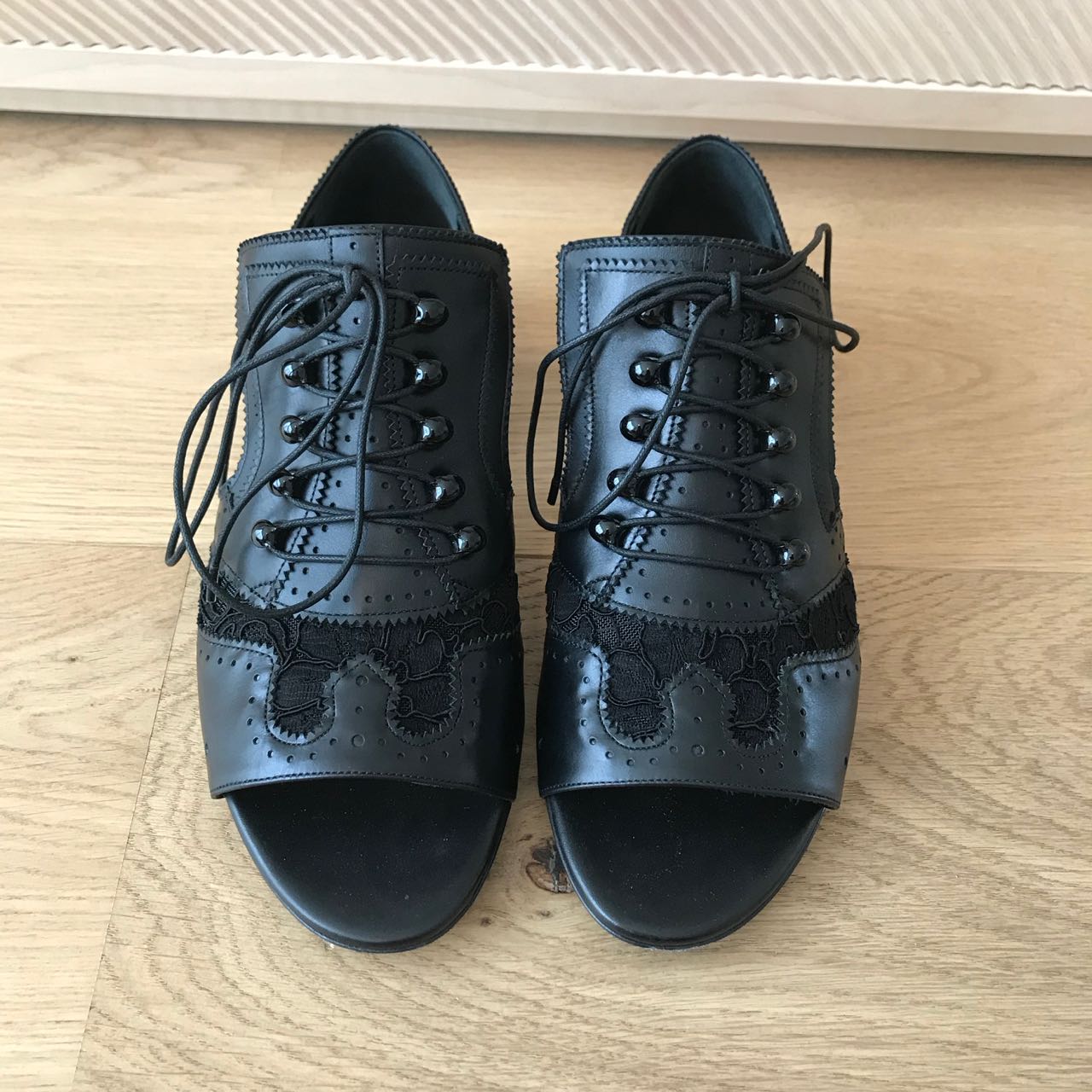 Sandales Givenchy noires T.36