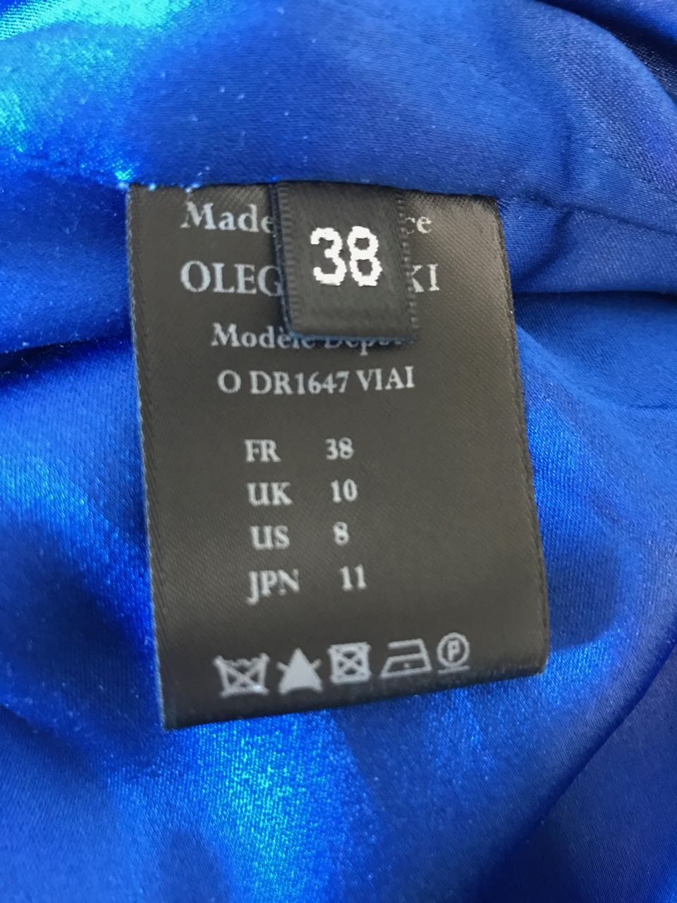 Robe Azzaro noire T.38