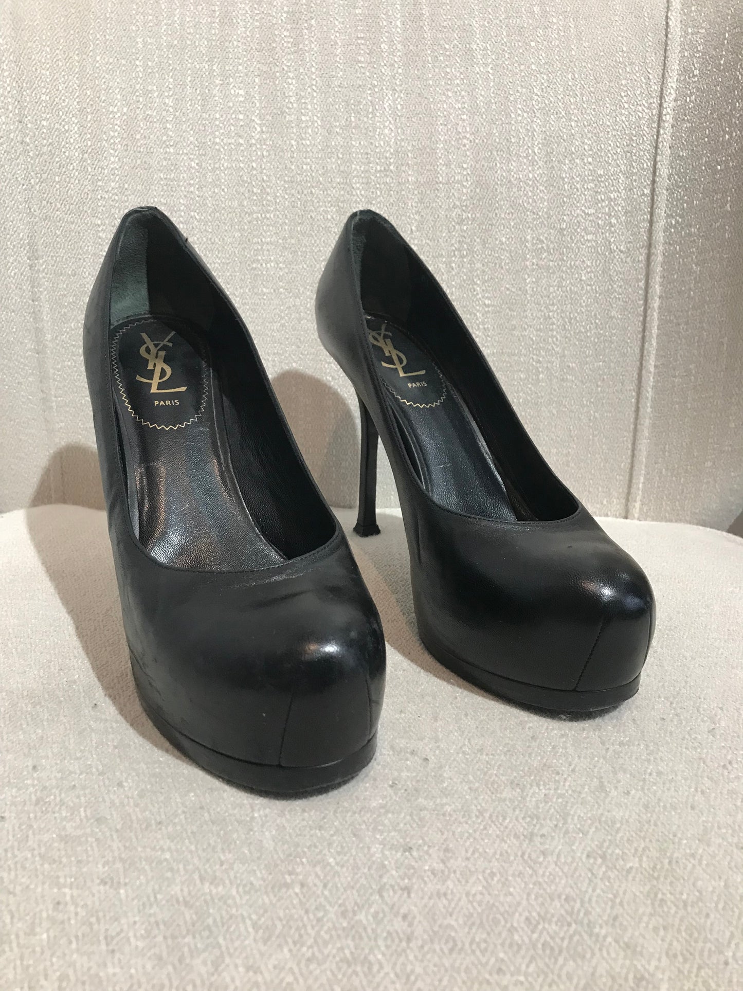Escarpins Yves Saint Laurent noirs T.38