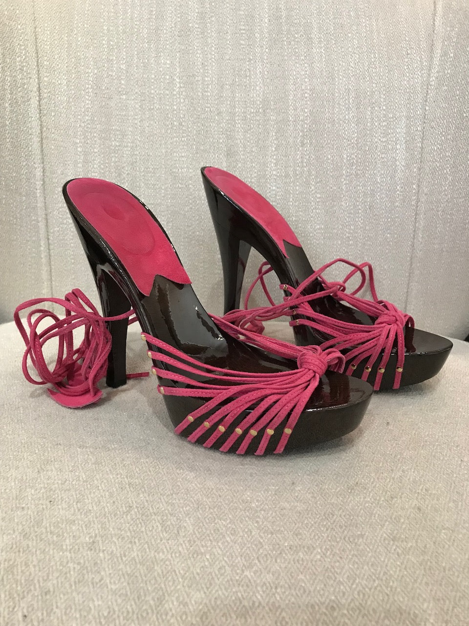 Sandales Givenchy roses T.36,5