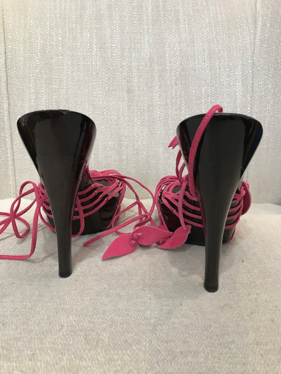 Sandales Givenchy roses T.36,5