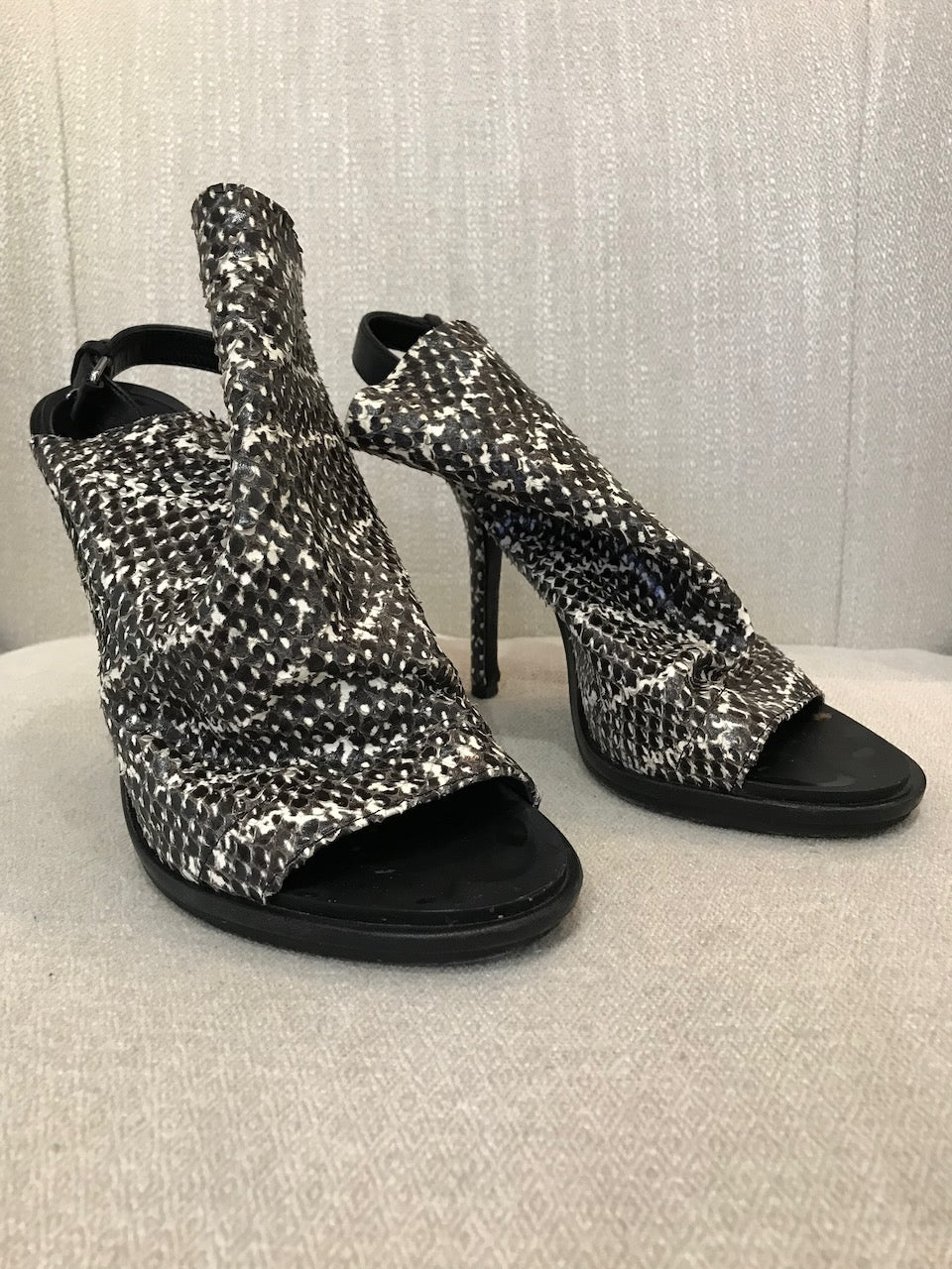 Sandales Balenciaga Glove T.37