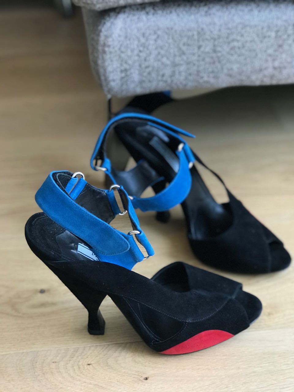 Sandales Prada T.39,5