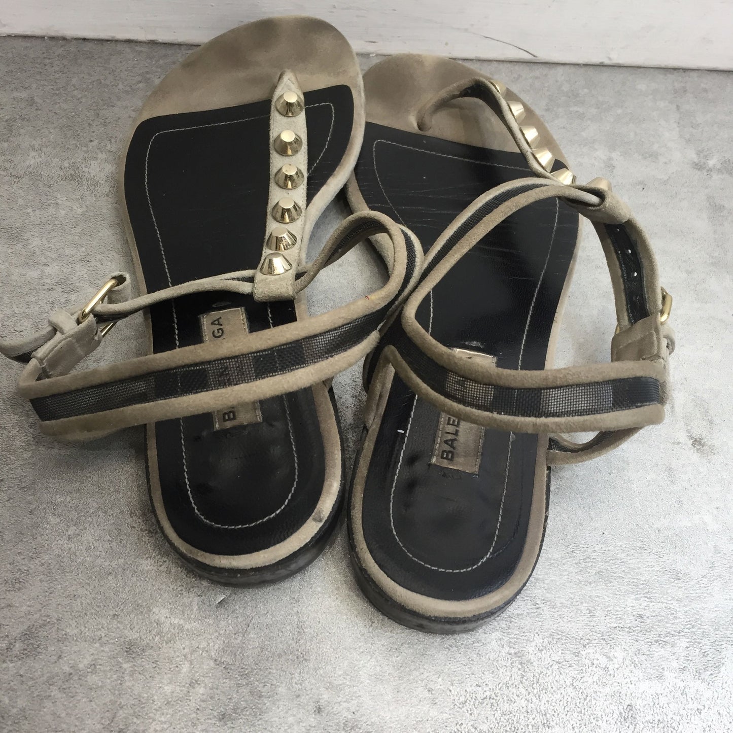 Sandales Balenciaga grises T.36