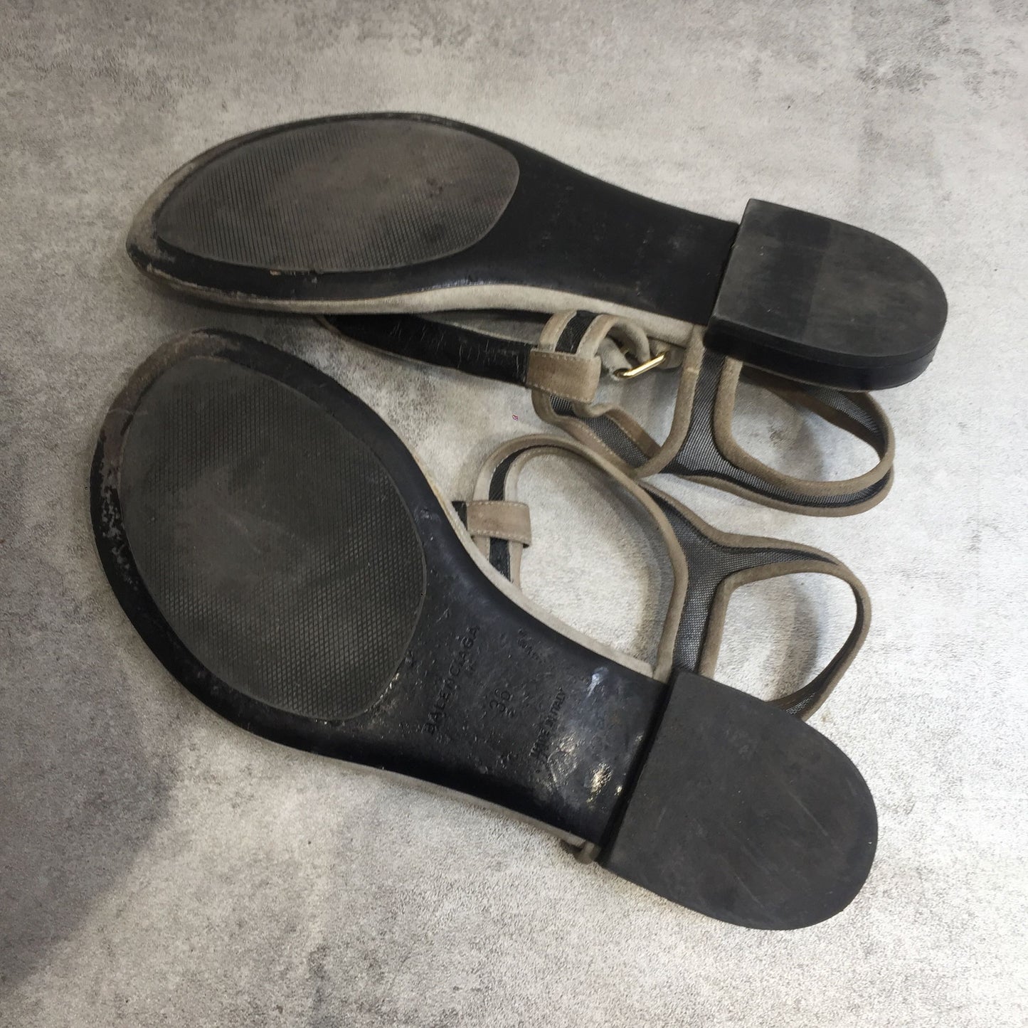Sandales Balenciaga grises T.36