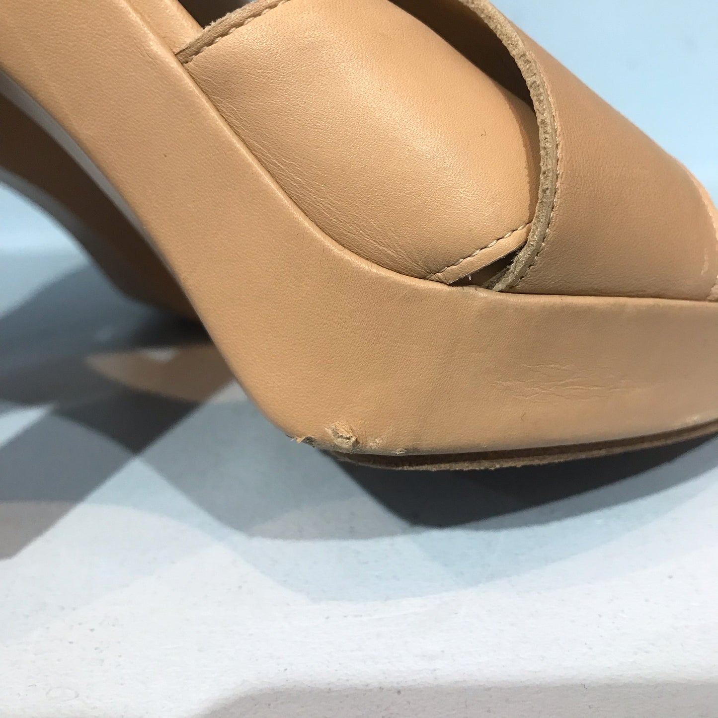 Sandales Hermes beiges T.36,5