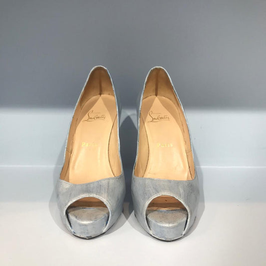 Escarpins Christian Louboutin bleu ciel T.37