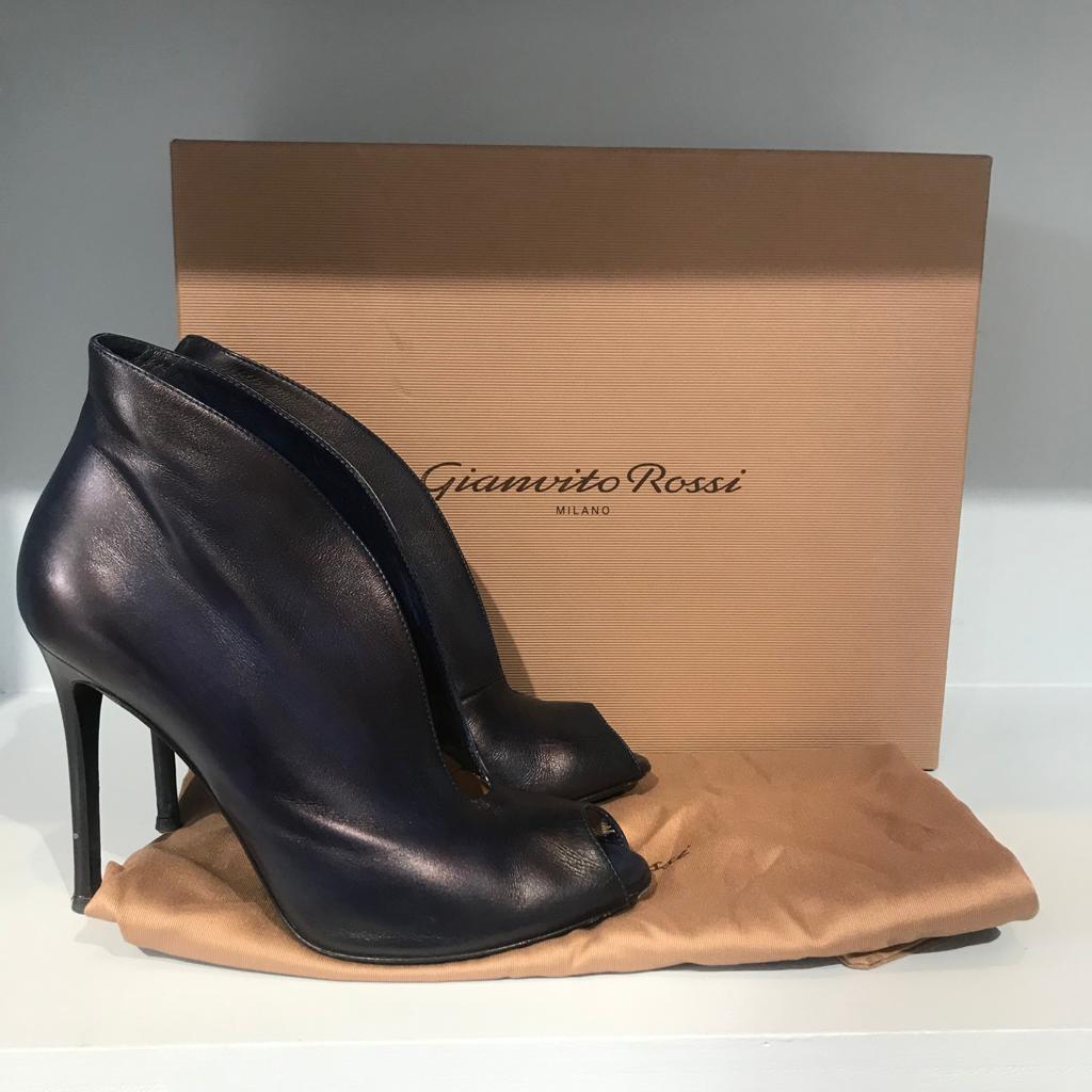 Escarpins Gianvito Rossi bleu marine T.37