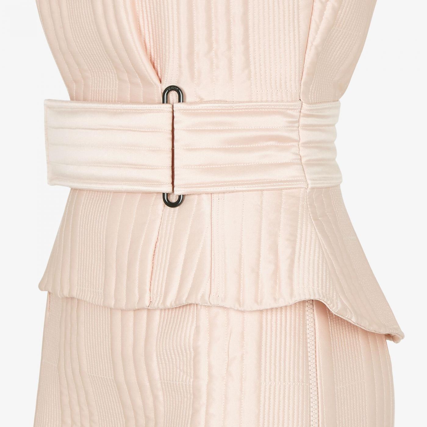 Robe Fendi rose T.34