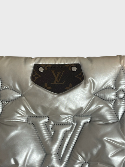 Pochette Louis Vuitton argent