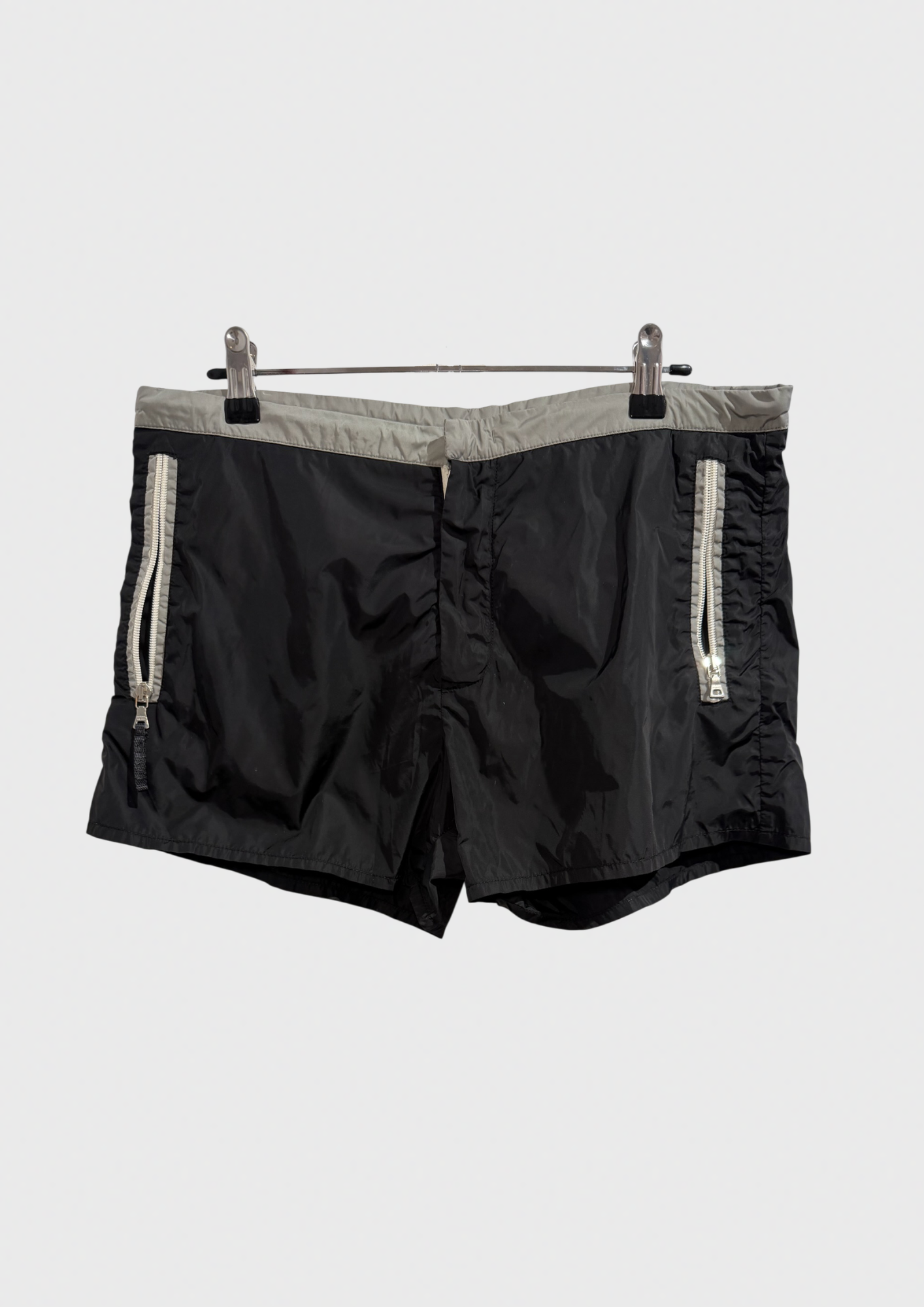 Short de bain Prada noir T.48