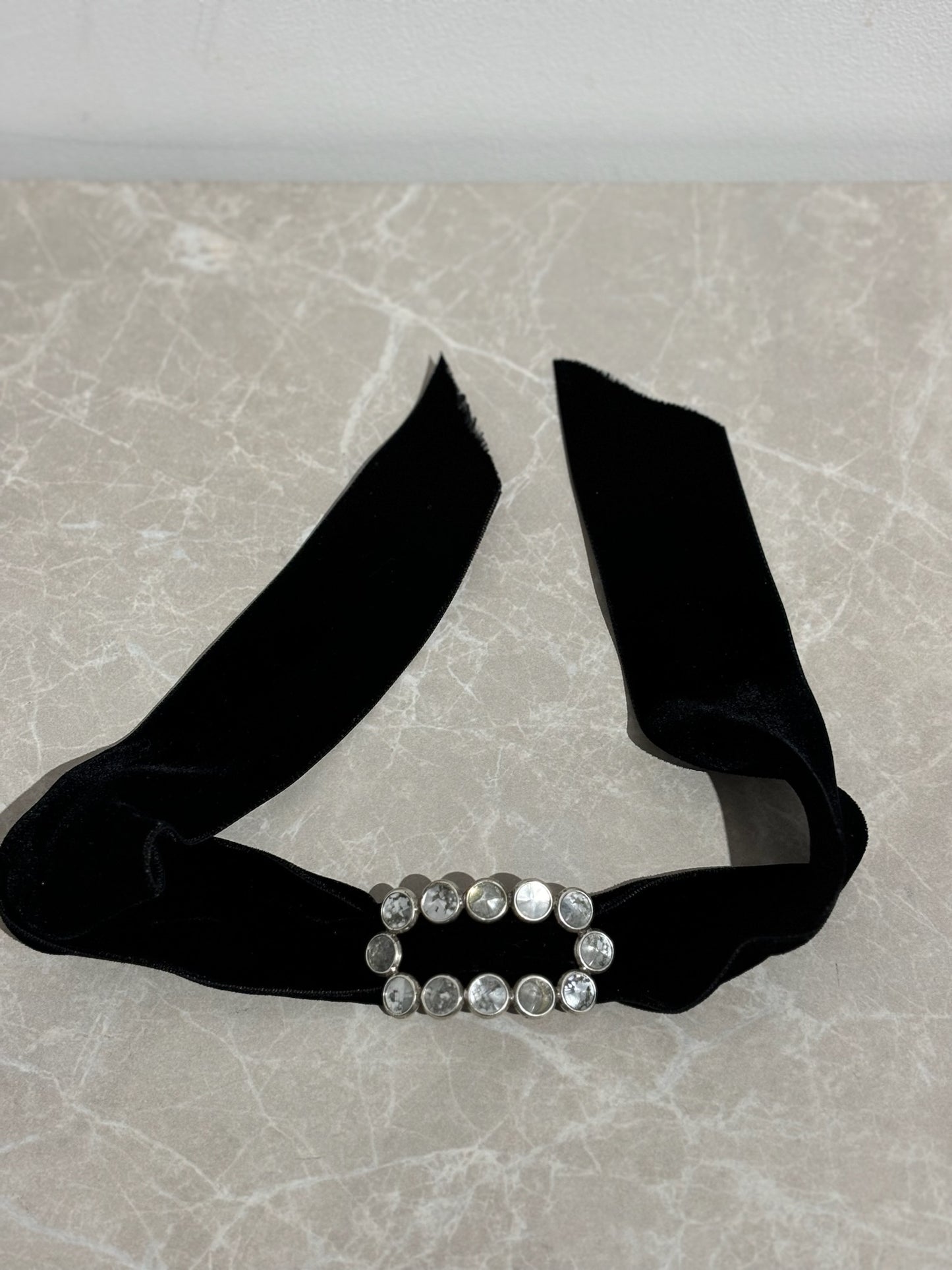 Collier Yves Saint Laurent noir