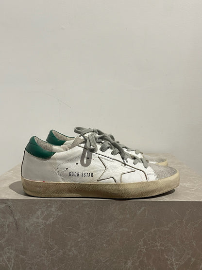 Baskets Golden Goose blanches T.37