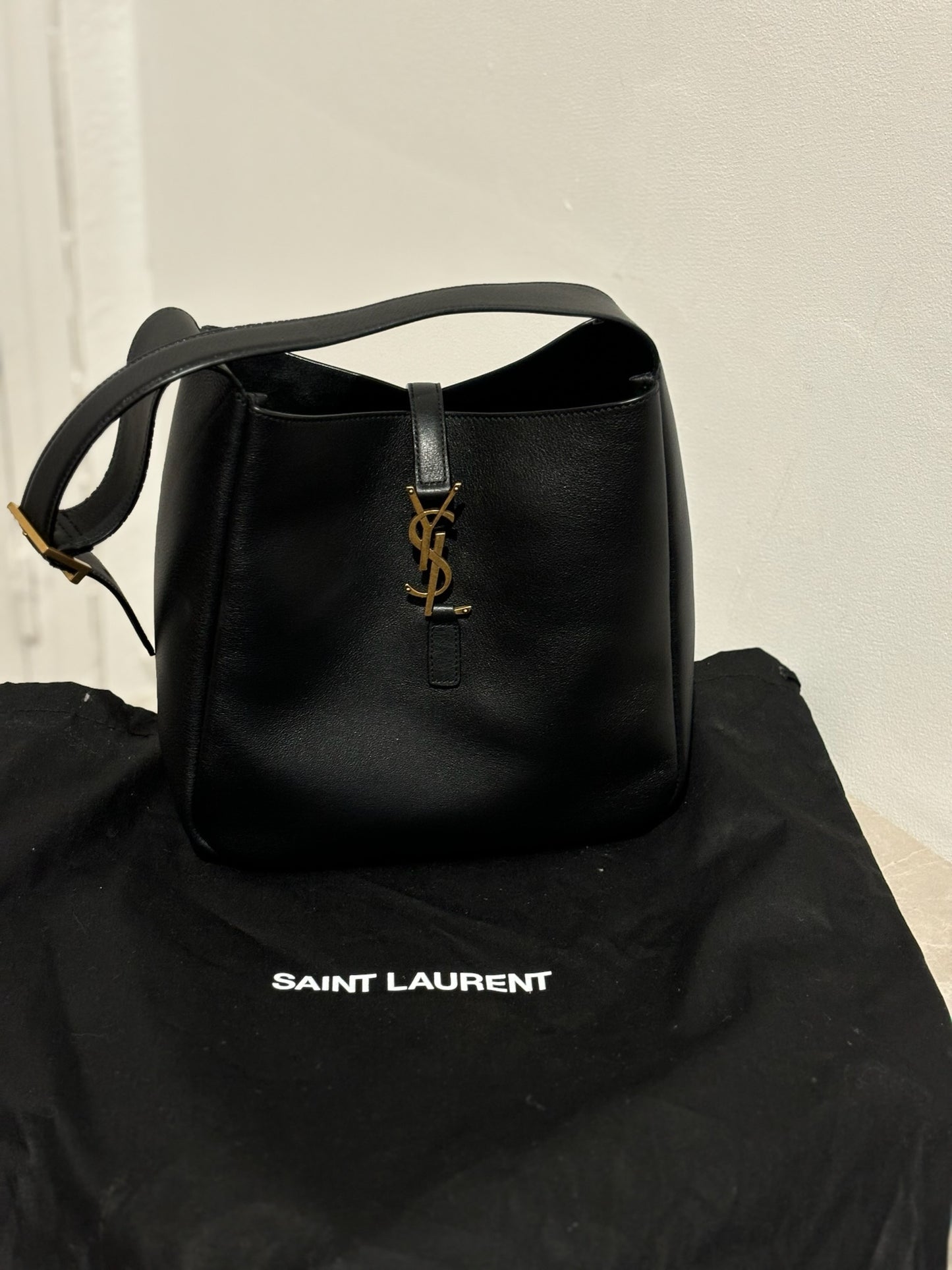 Sac Saint Laurent Le 5 à 7 NEUF