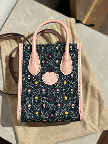 Sac Gucci mini cabas GG Neuf