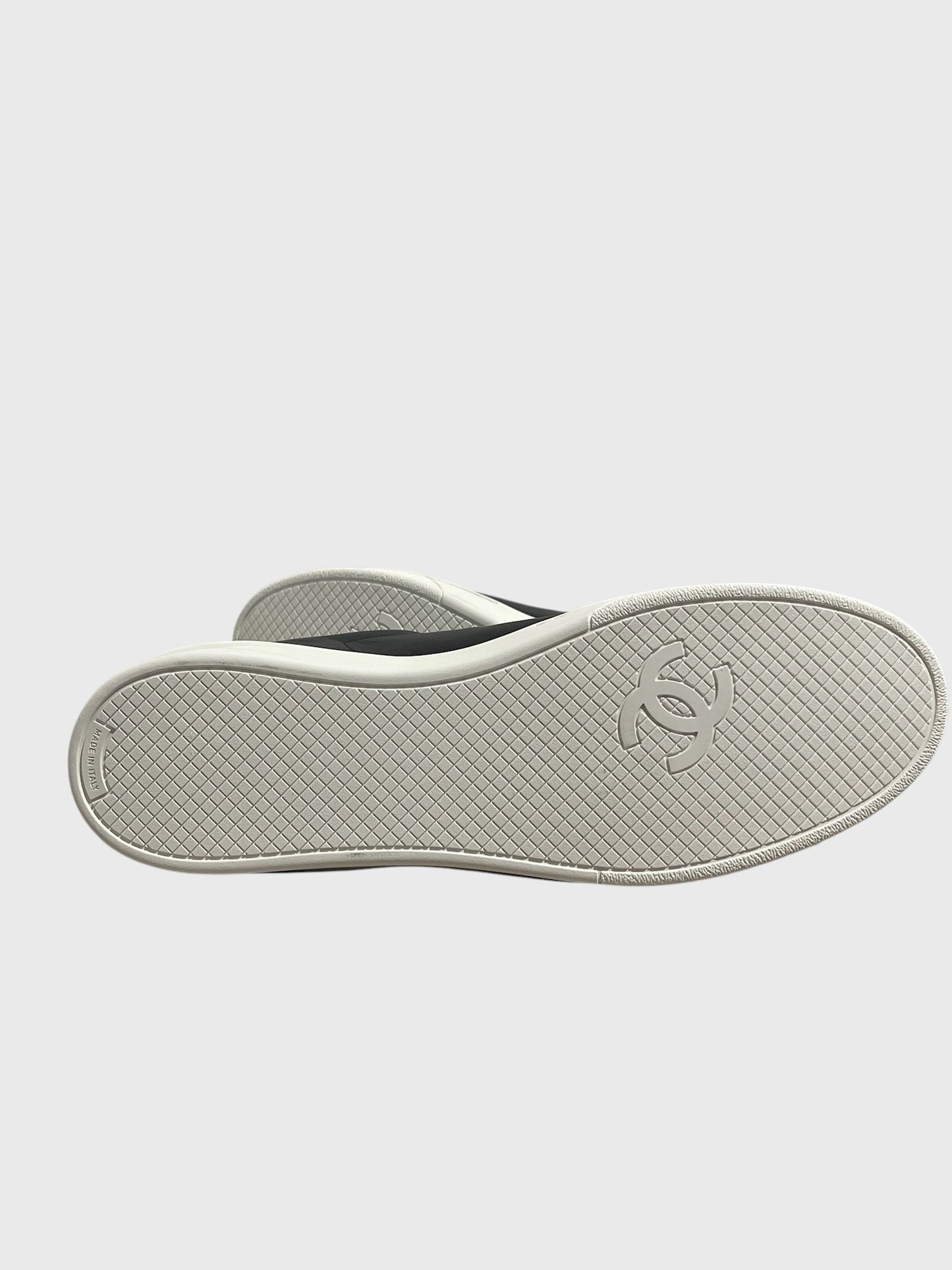 Baskets Chanel noires T.43