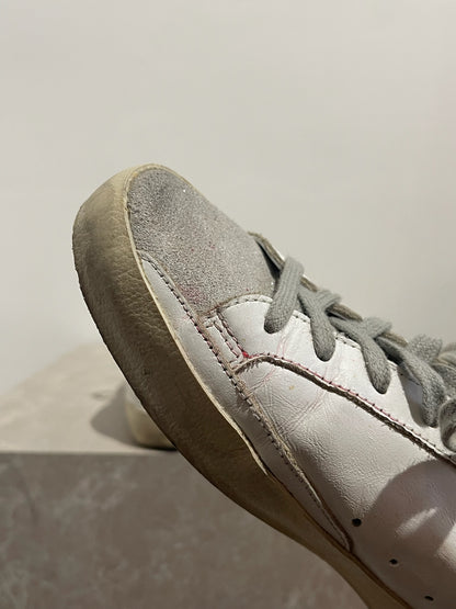 Baskets Golden Goose blanches T.37