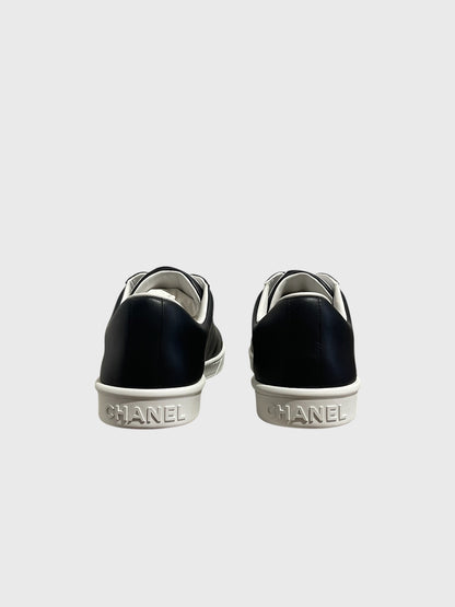 Baskets Chanel noires T.43
