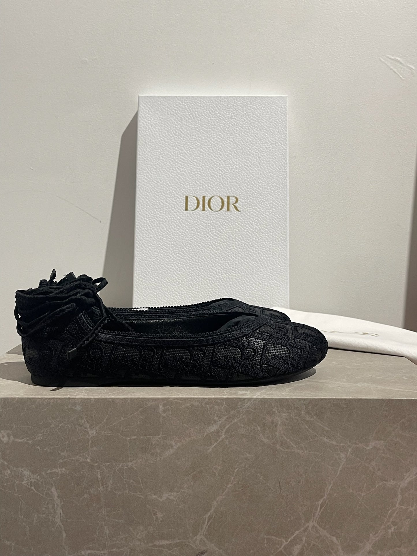 Ballerines Dior noires T.38 NEUVES