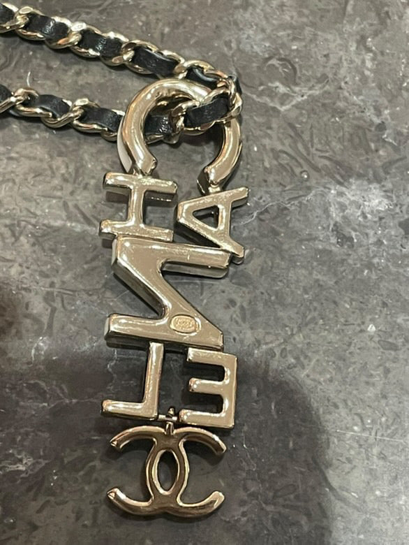 Sautoir Chanel chaine et cuir