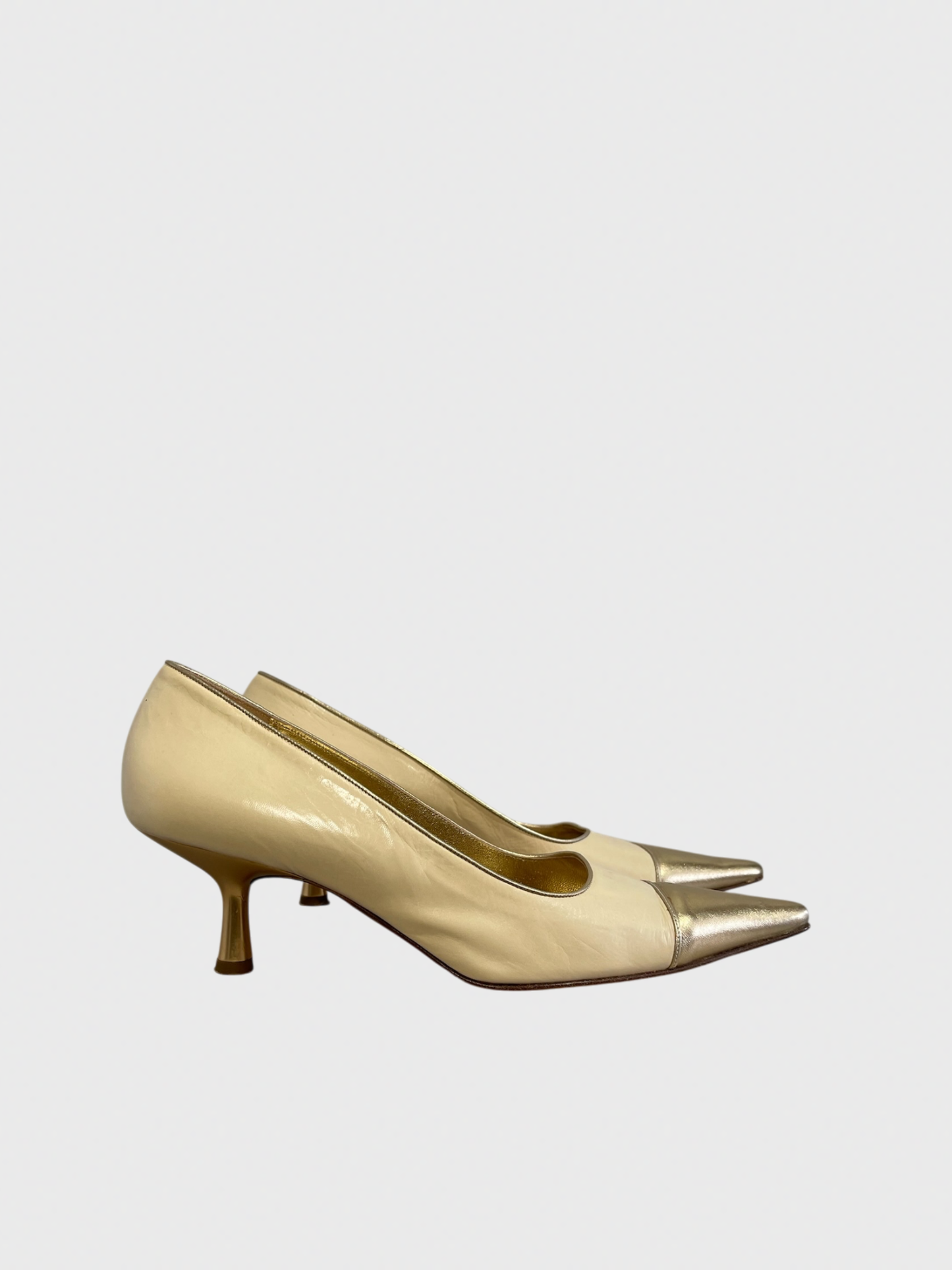 Escarpins Chanel dorés T.37