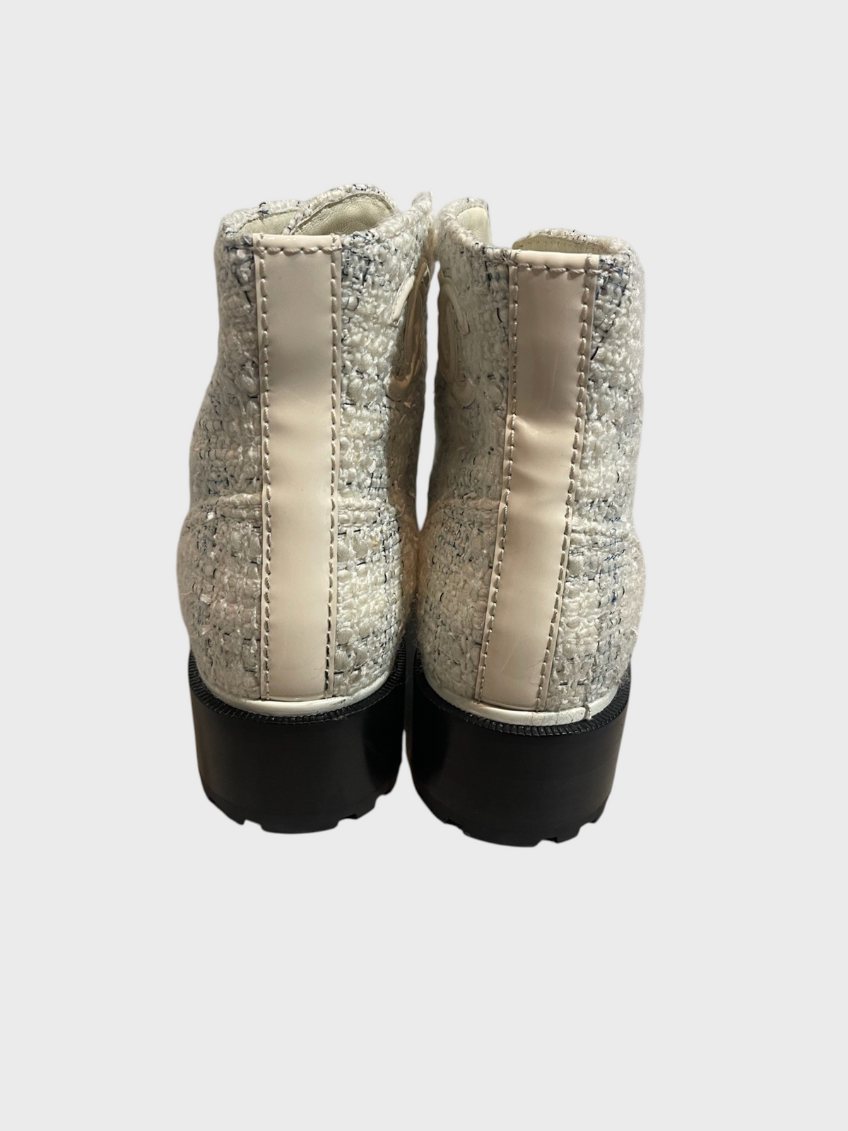 Bottines Chanel blanches T.41