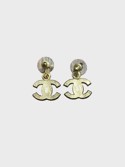 Boucles d'oreilles Chanel bordeaux