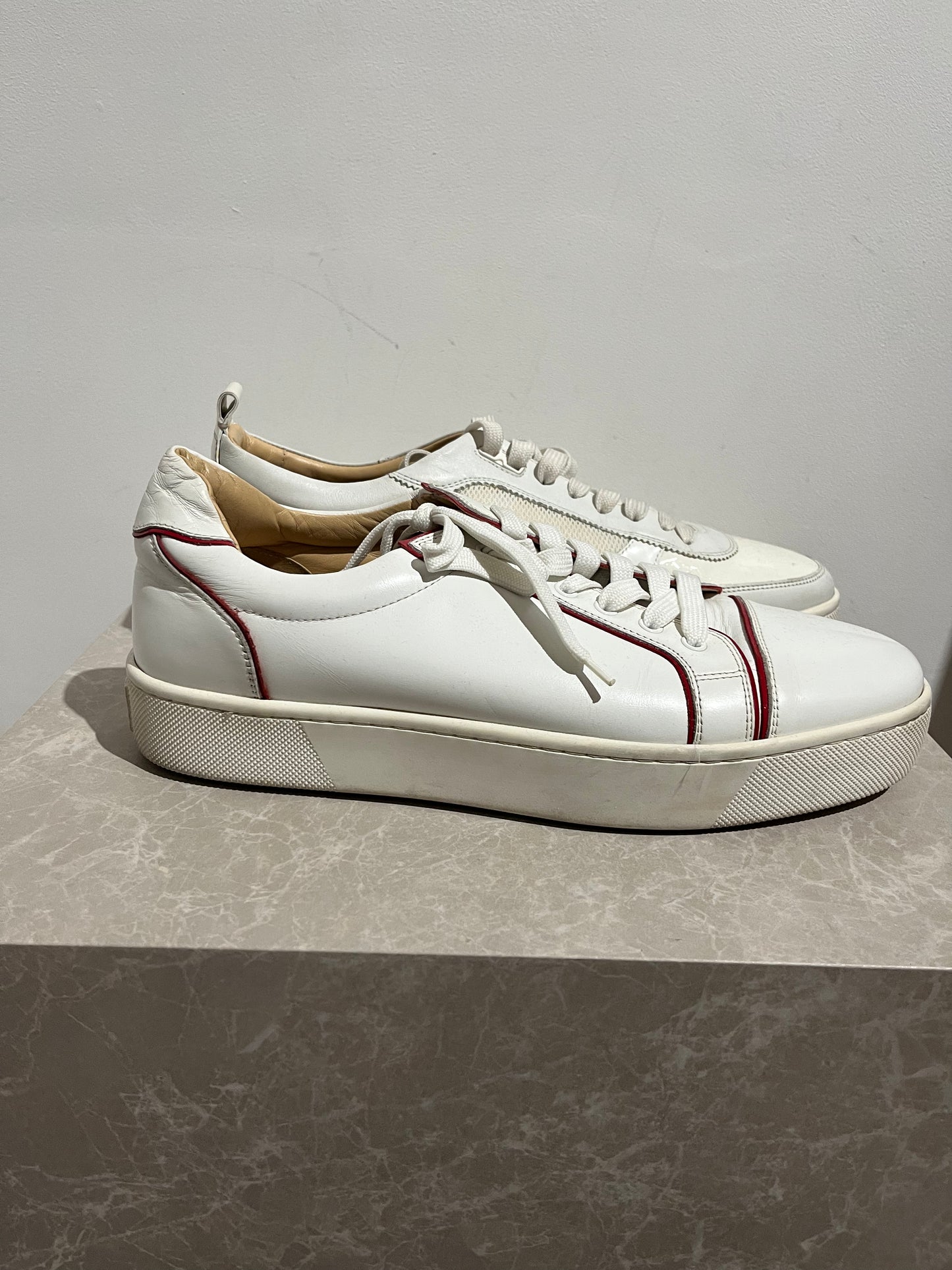 Baskets Louboutin blanc T.46