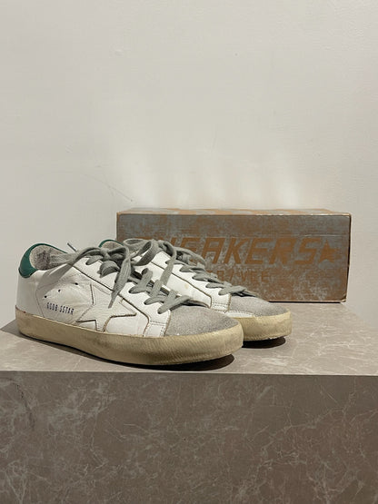 Baskets Golden Goose blanches T.37