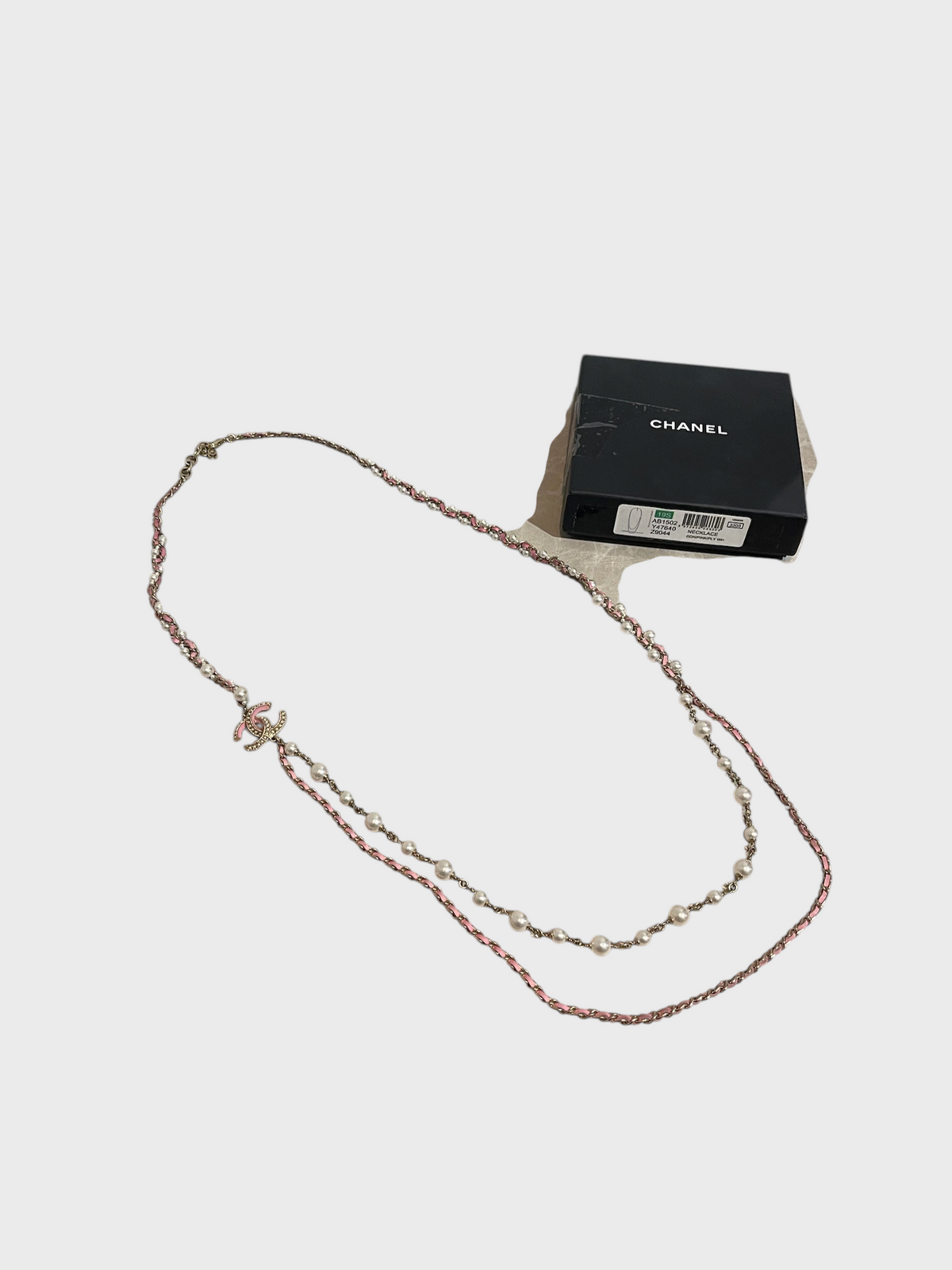 Sautoir Chanel rose