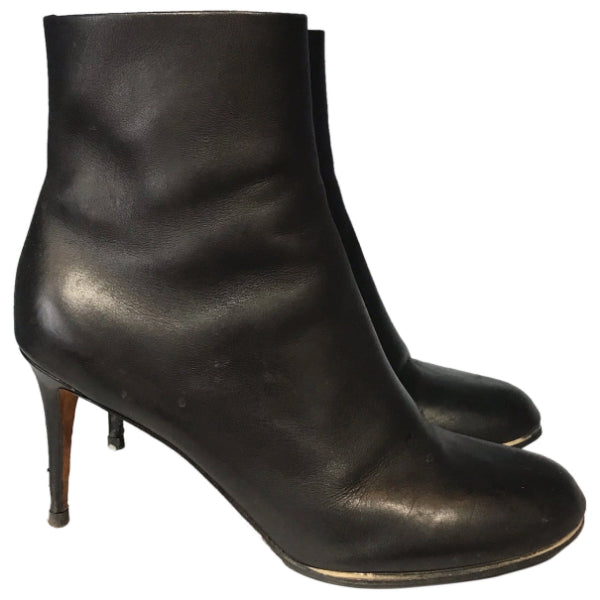 Boots Givenchy noires T.40