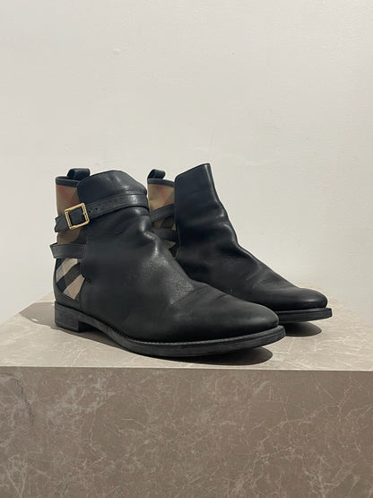 Bottines Burberry noires T.38