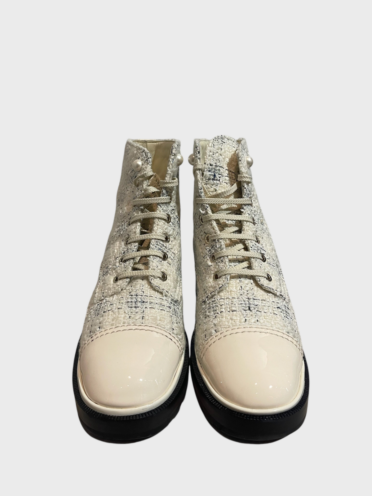 Bottines Chanel blanches T.41