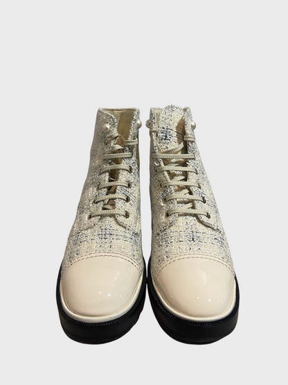 Bottines Chanel blanches T.41