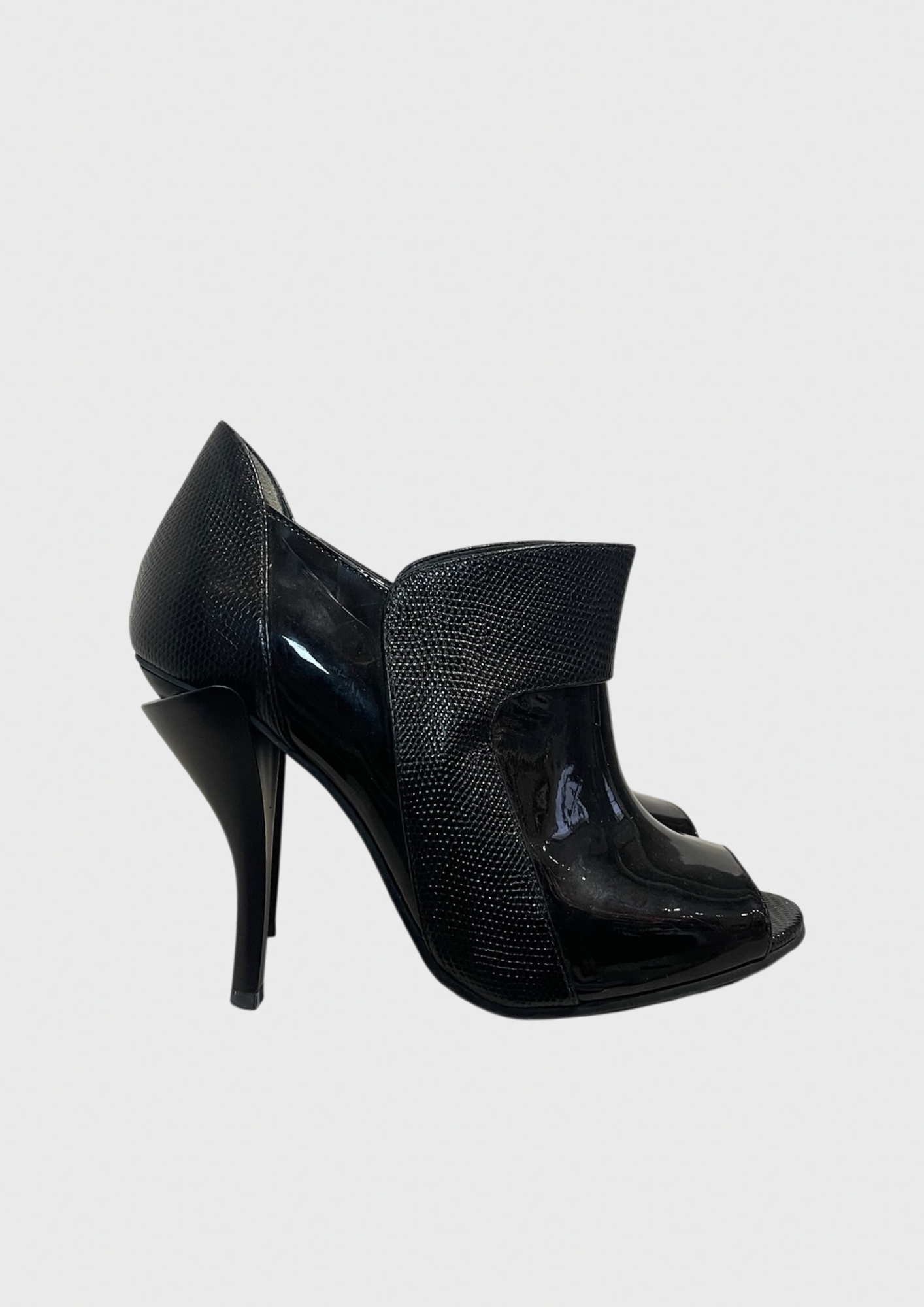 Bottines Fendi noires T.37
